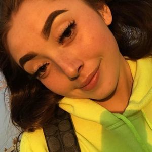 Meet your Posher, Dakota